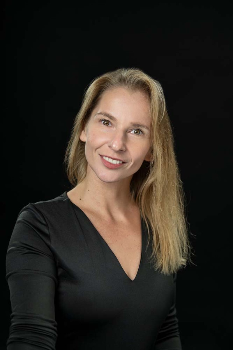 Елена Сурина